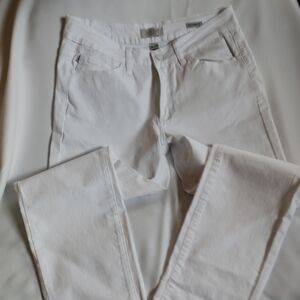 BNNU Judy Blue White Boyfriend Jeans